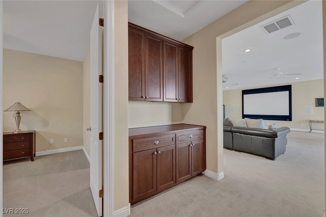 6 Caves Valley Court