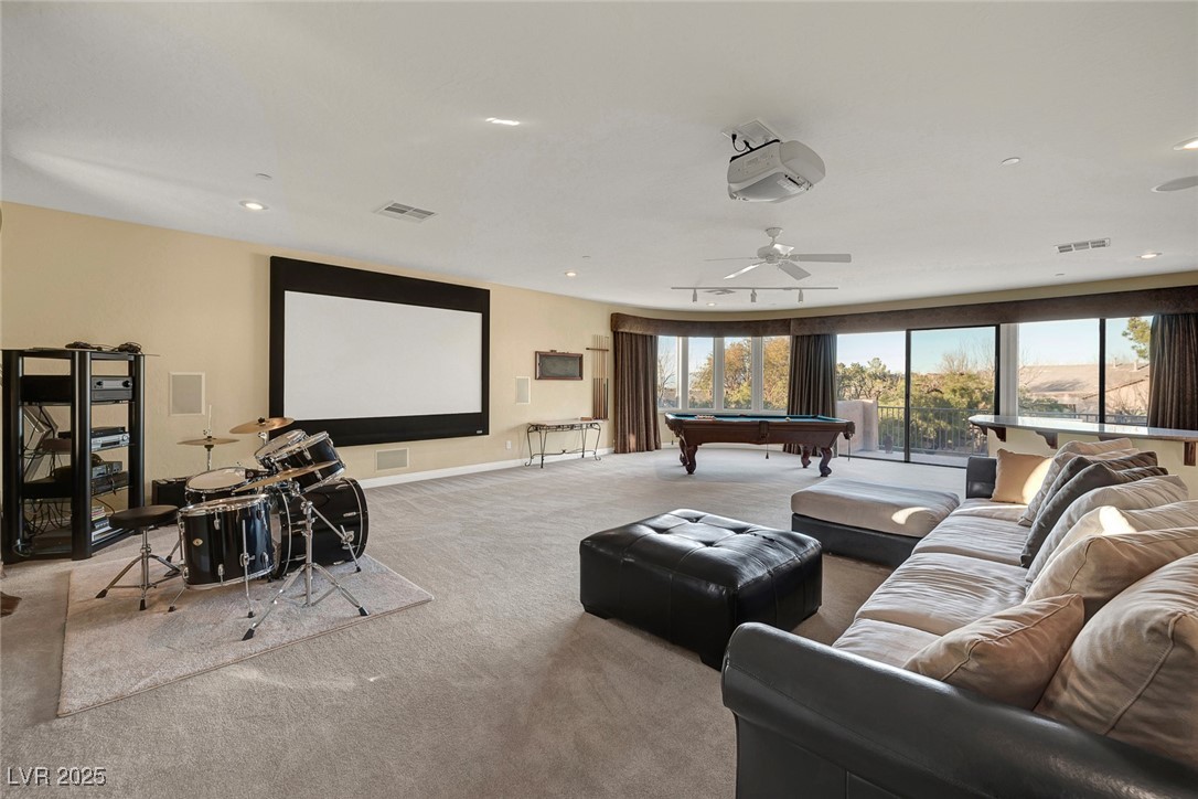 6 Caves Valley Court
