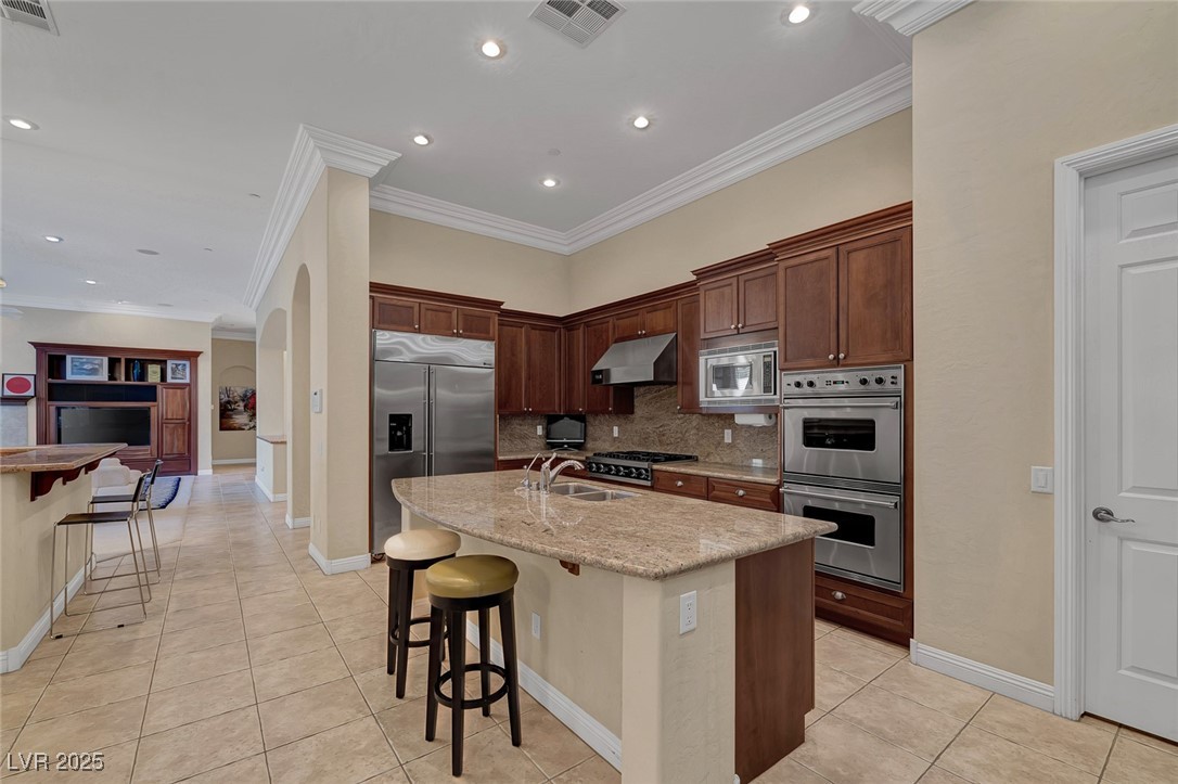 6 Caves Valley Court