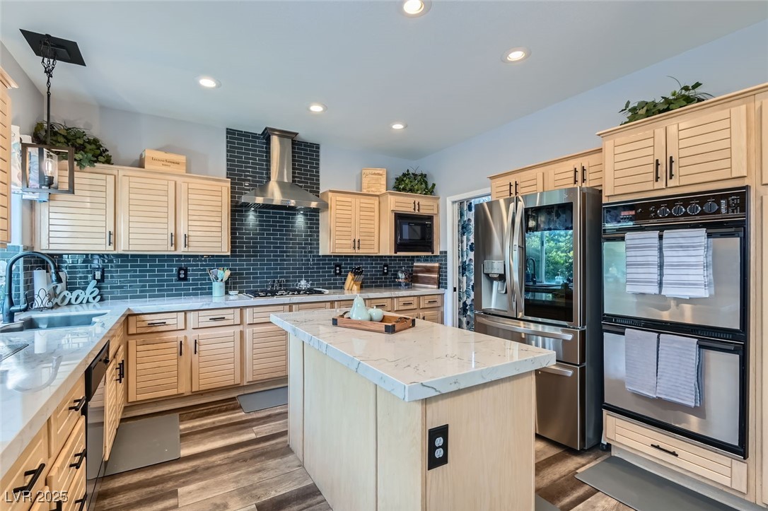 2120 Interbay Street