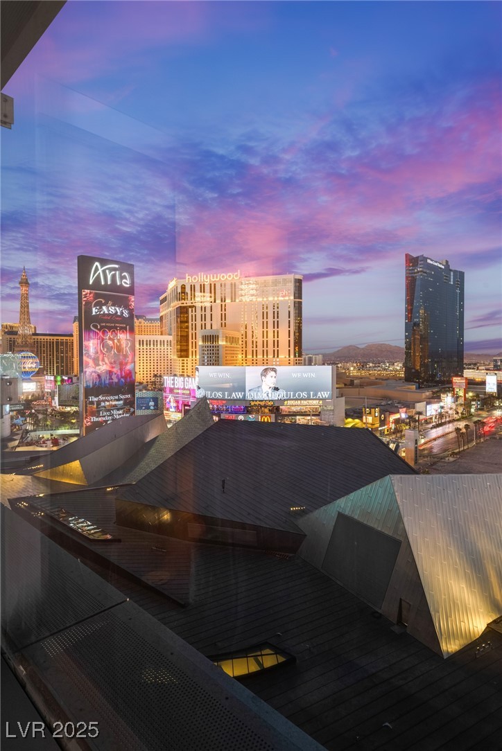 3722 Las Vegas Boulevard 1004