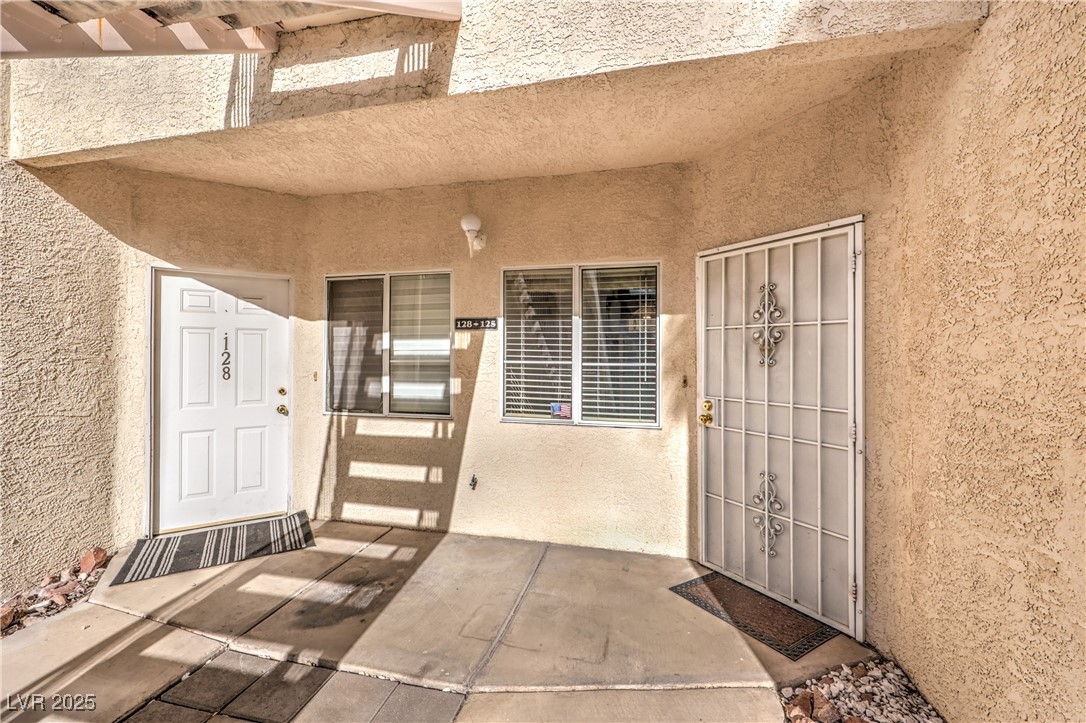 3320 South Fort Apache Road 125