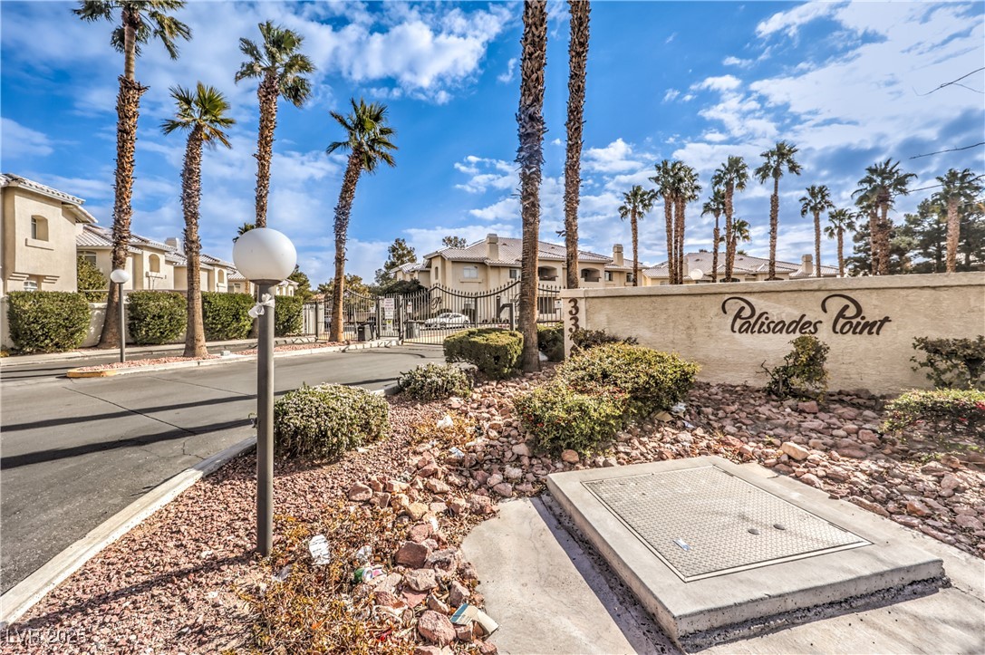 3320 South Fort Apache Road 125