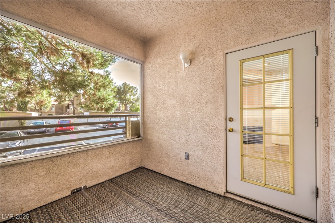 3320 South Fort Apache Road 125