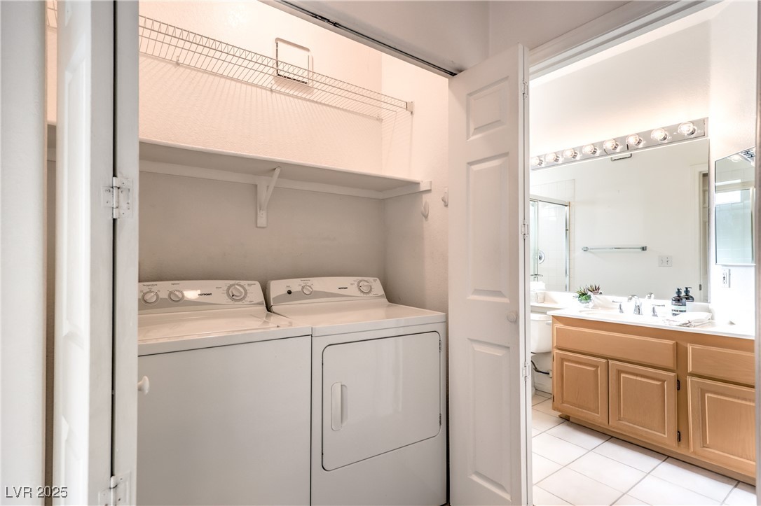 3320 South Fort Apache Road 125