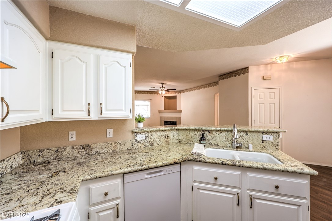 3320 South Fort Apache Road 125