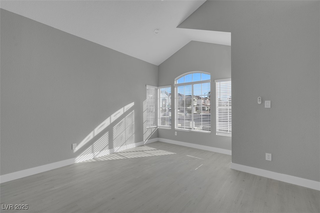 6586 West Mesa Vista Avenue