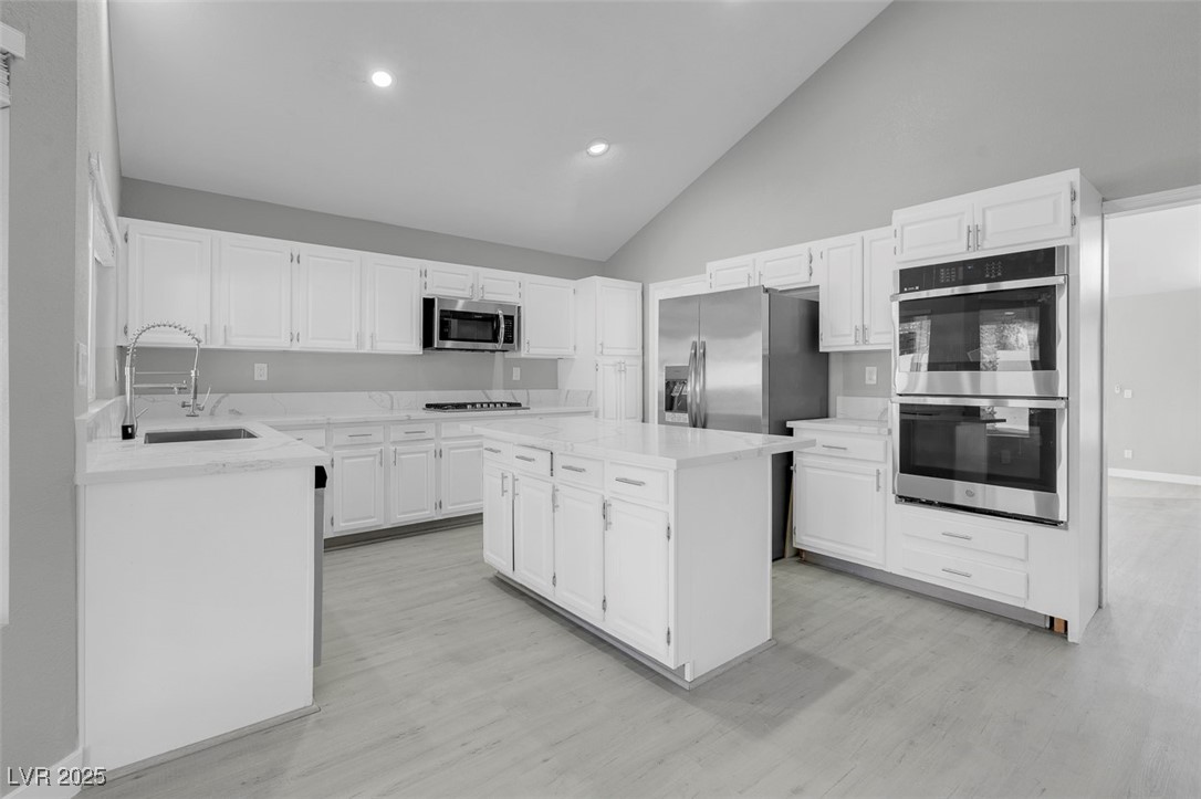 6586 West Mesa Vista Avenue