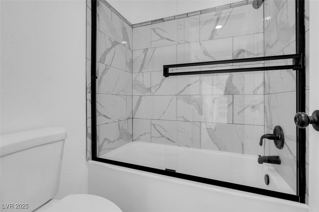 6586 West Mesa Vista Avenue