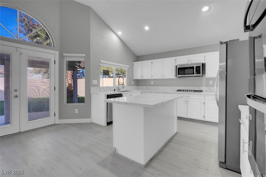 6586 West Mesa Vista Avenue