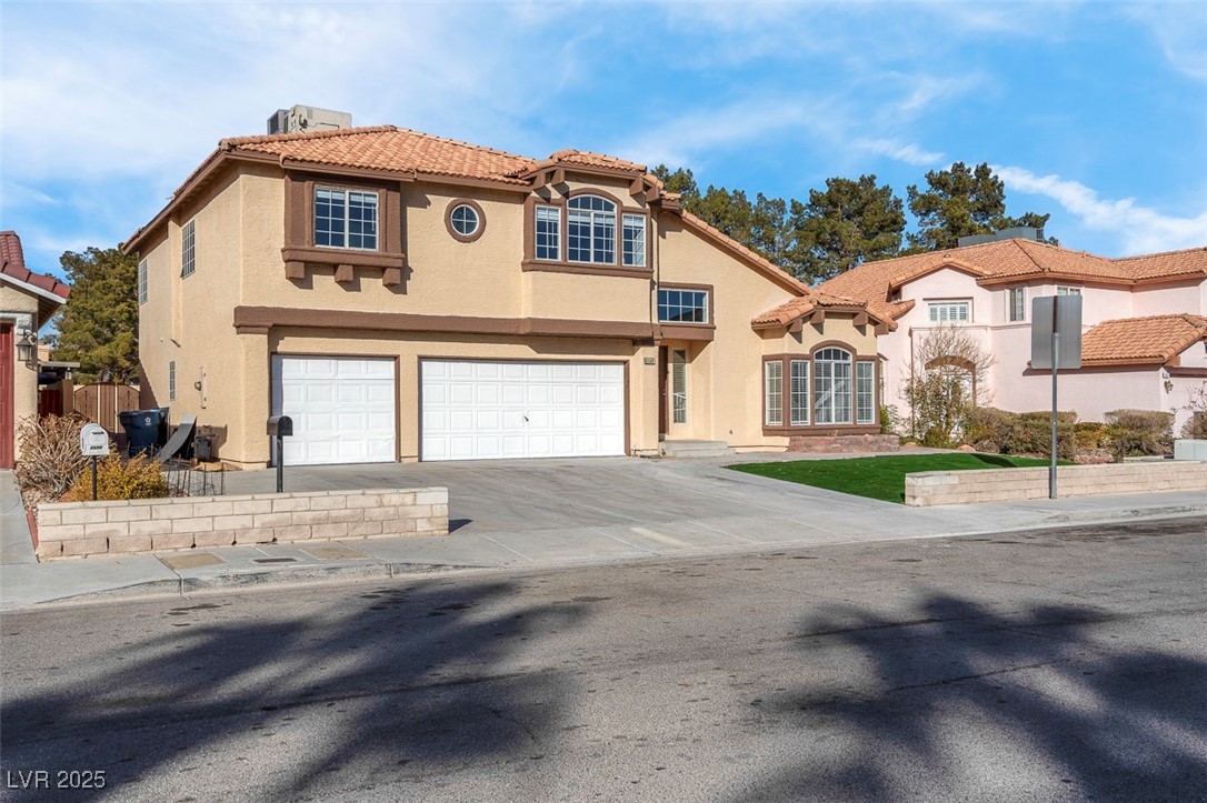 6586 West Mesa Vista Avenue