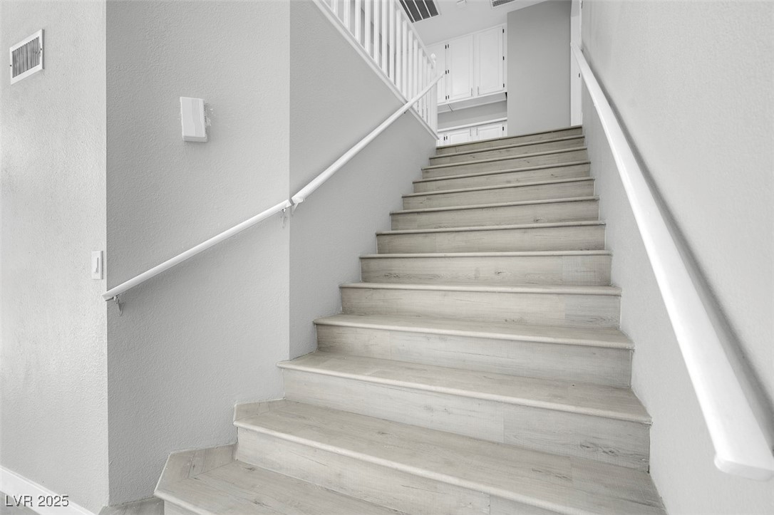 6586 West Mesa Vista Avenue