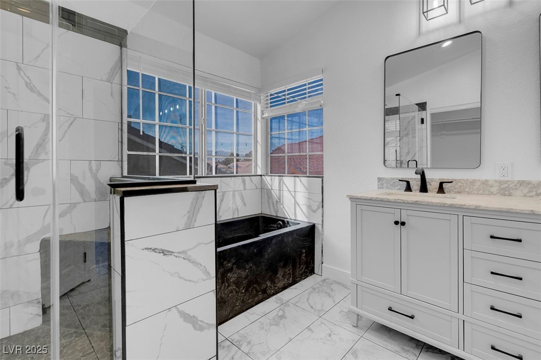 6586 West Mesa Vista Avenue