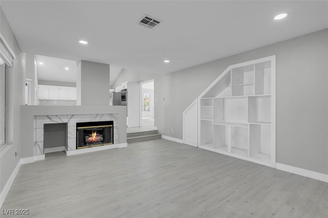6586 West Mesa Vista Avenue