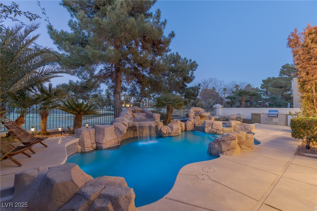 8320 Carmel Ridge Court