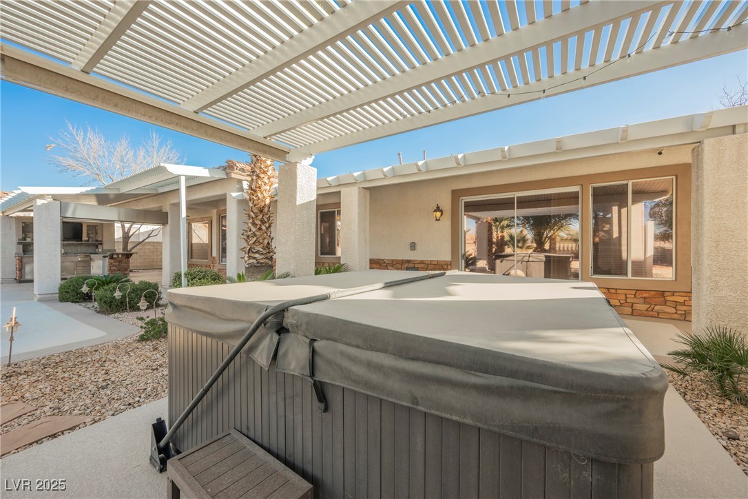 328 Hedgehope Drive