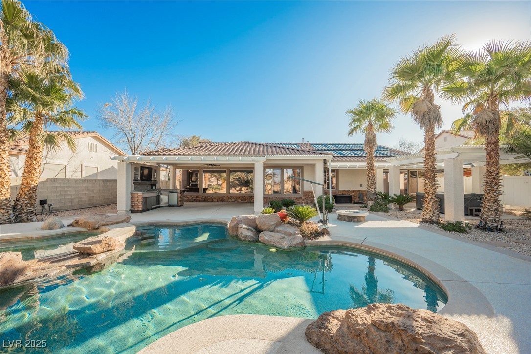 328 Hedgehope Drive