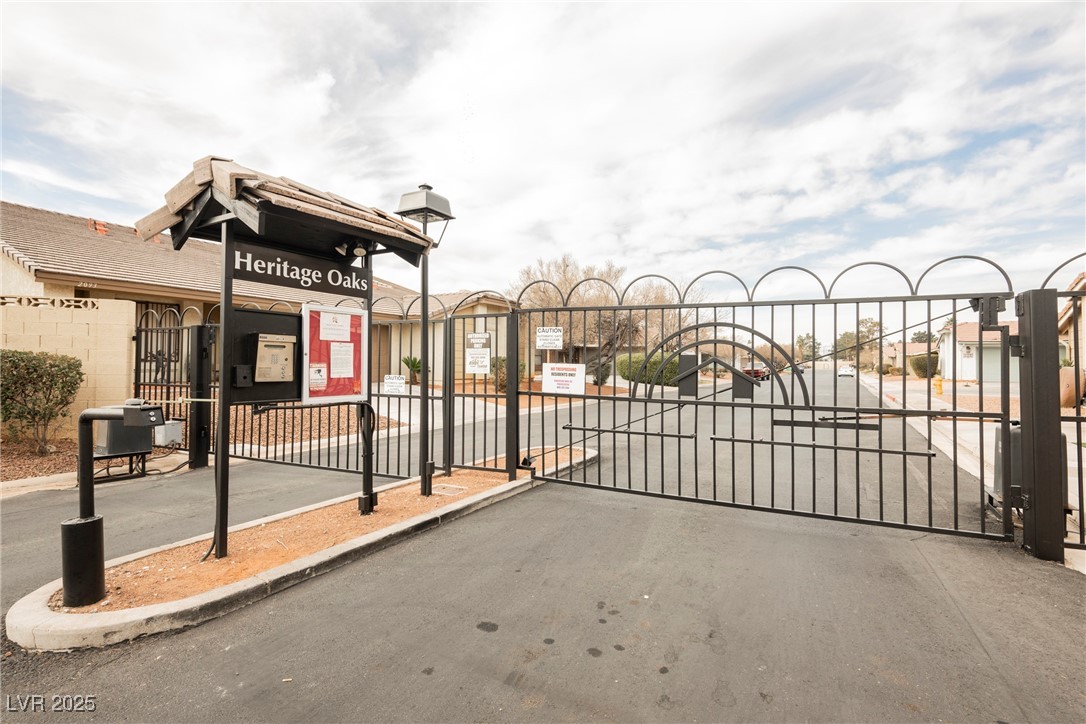 2015 Heritage Oaks Street