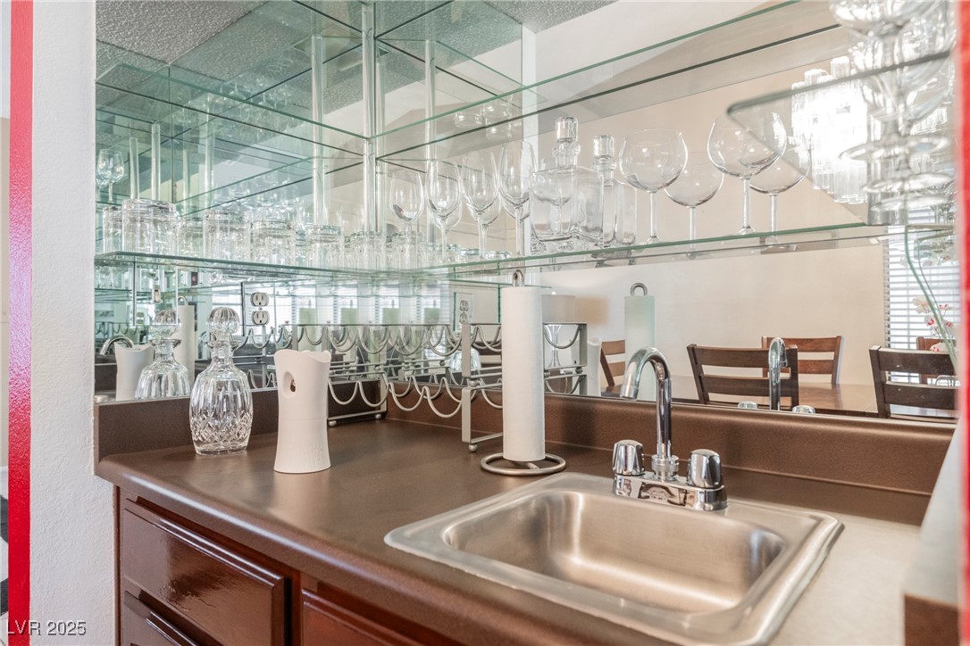 2015 Heritage Oaks Street