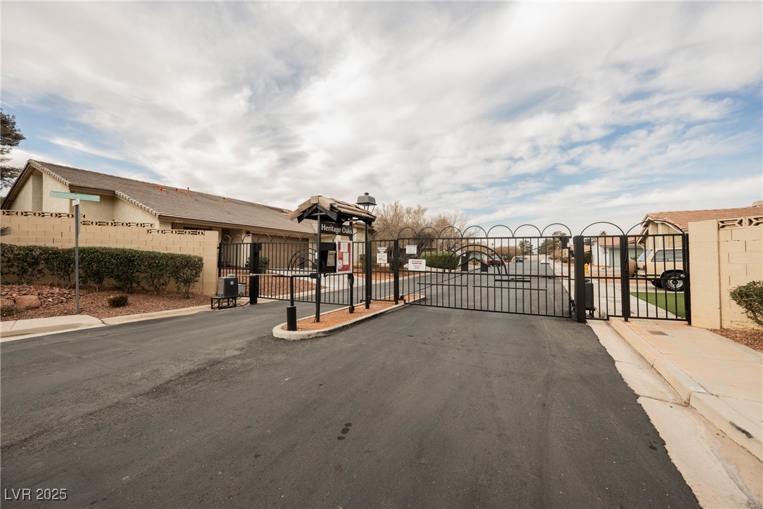 2015 Heritage Oaks Street