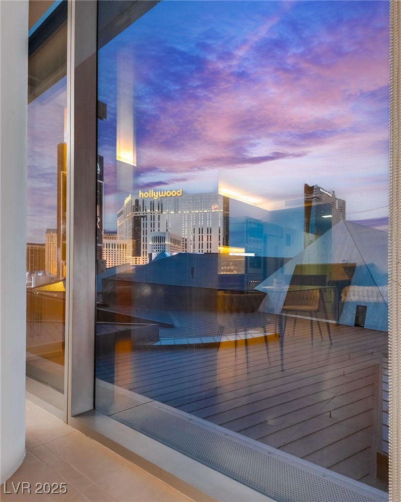 3722 Las Vegas Boulevard 305