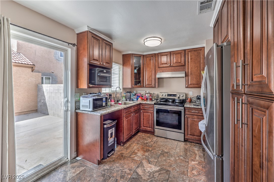 2727 Scotch Heather Street