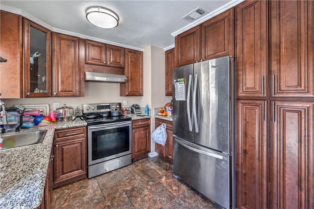 2727 Scotch Heather Street