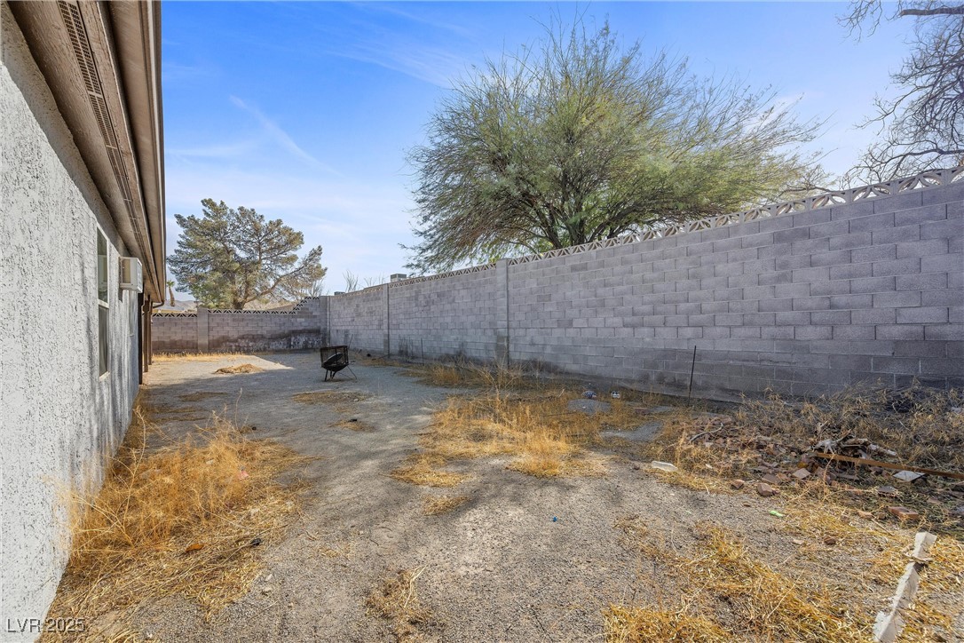 1841 Golden Shadow Drive