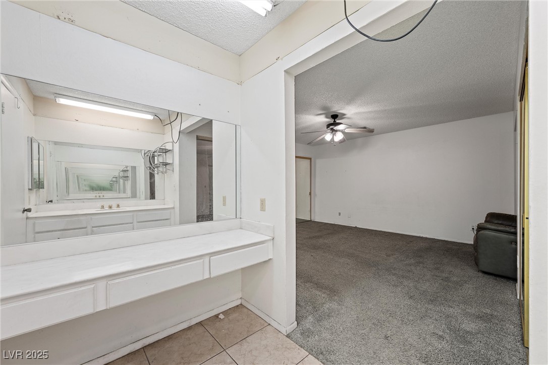 1841 Golden Shadow Drive