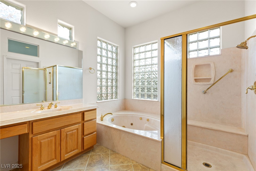 11028 Mission Lakes Avenue