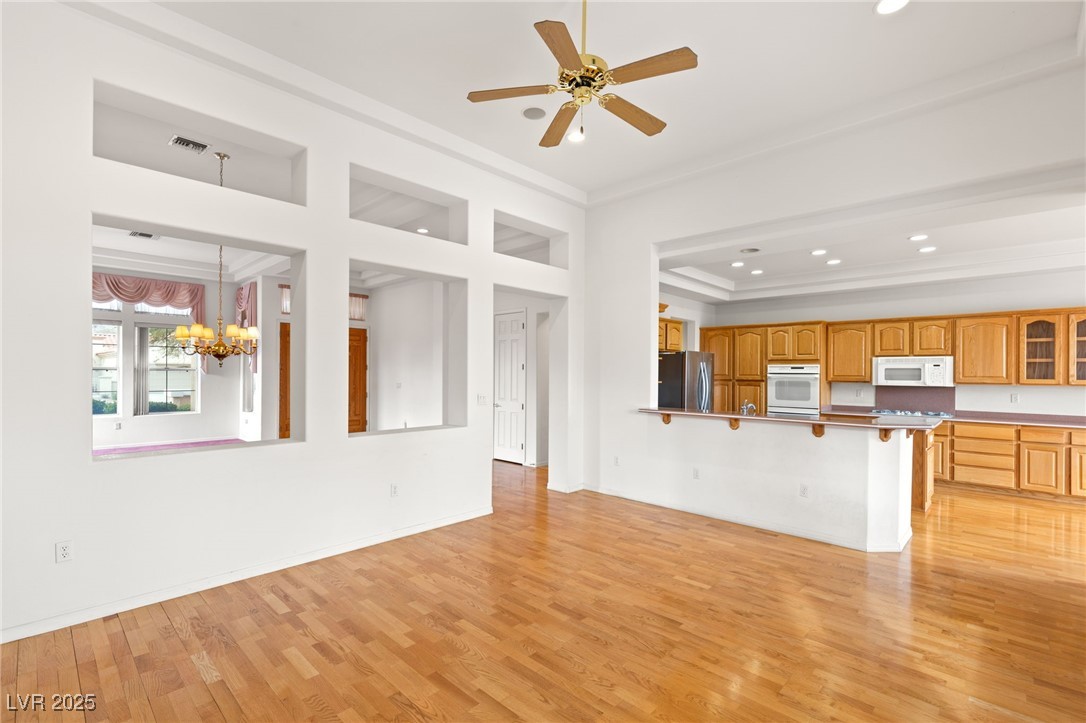 11028 Mission Lakes Avenue