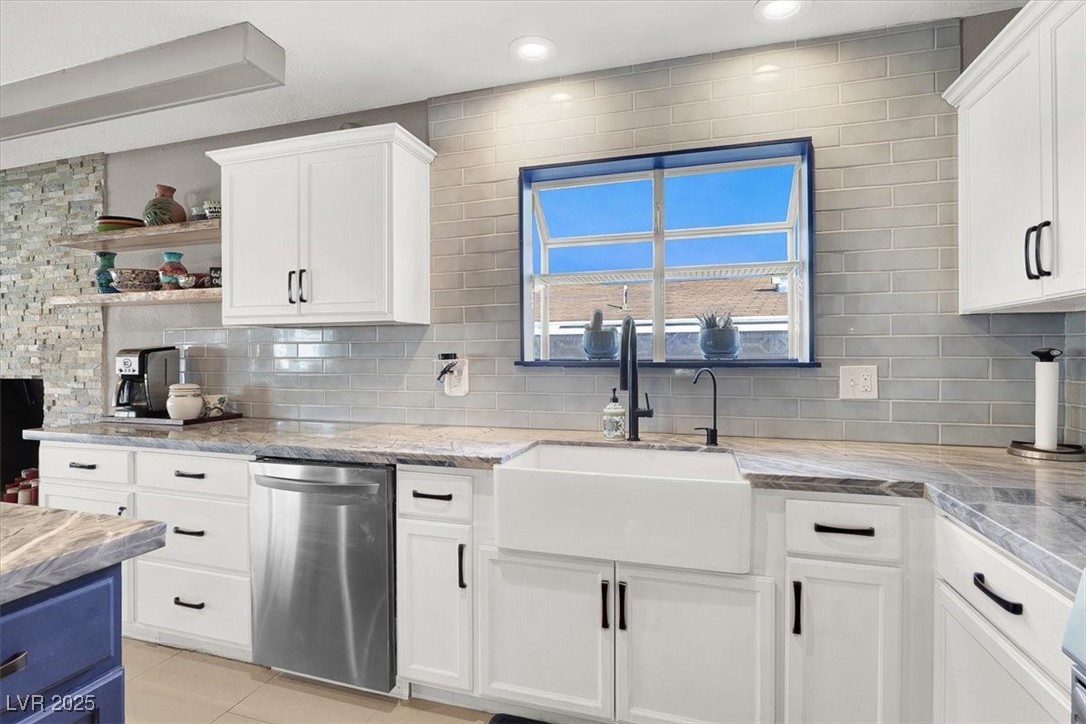 4050 Royalhill Avenue