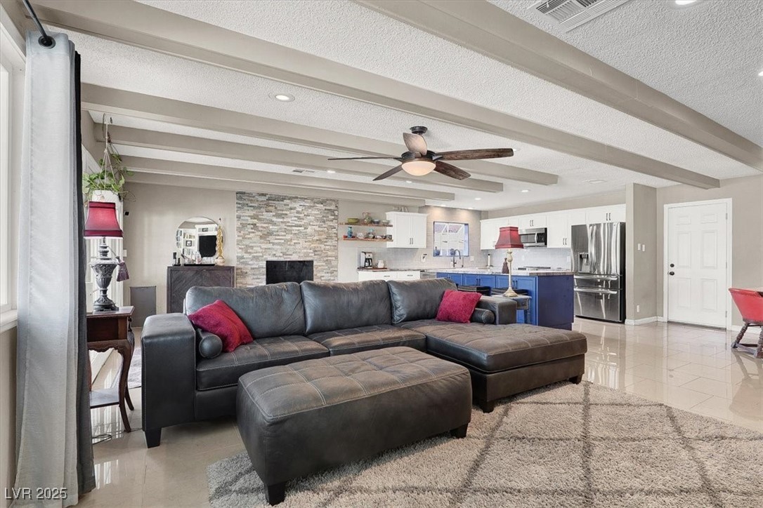 4050 Royalhill Avenue