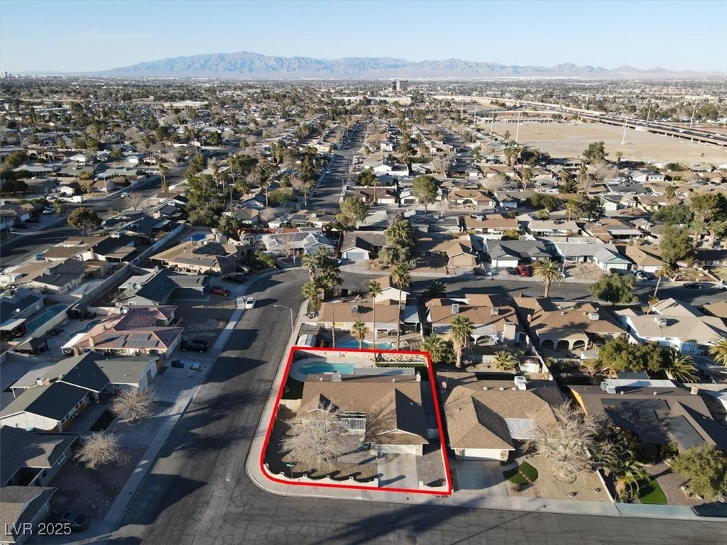 4050 Royalhill Avenue