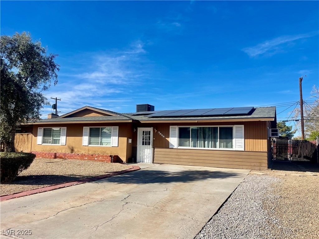 3856 Commanche Avenue