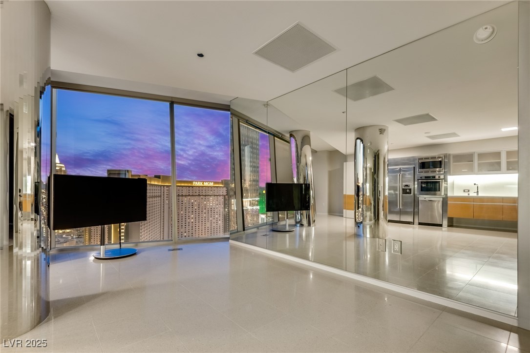 3726 Las Vegas Boulevard 2506