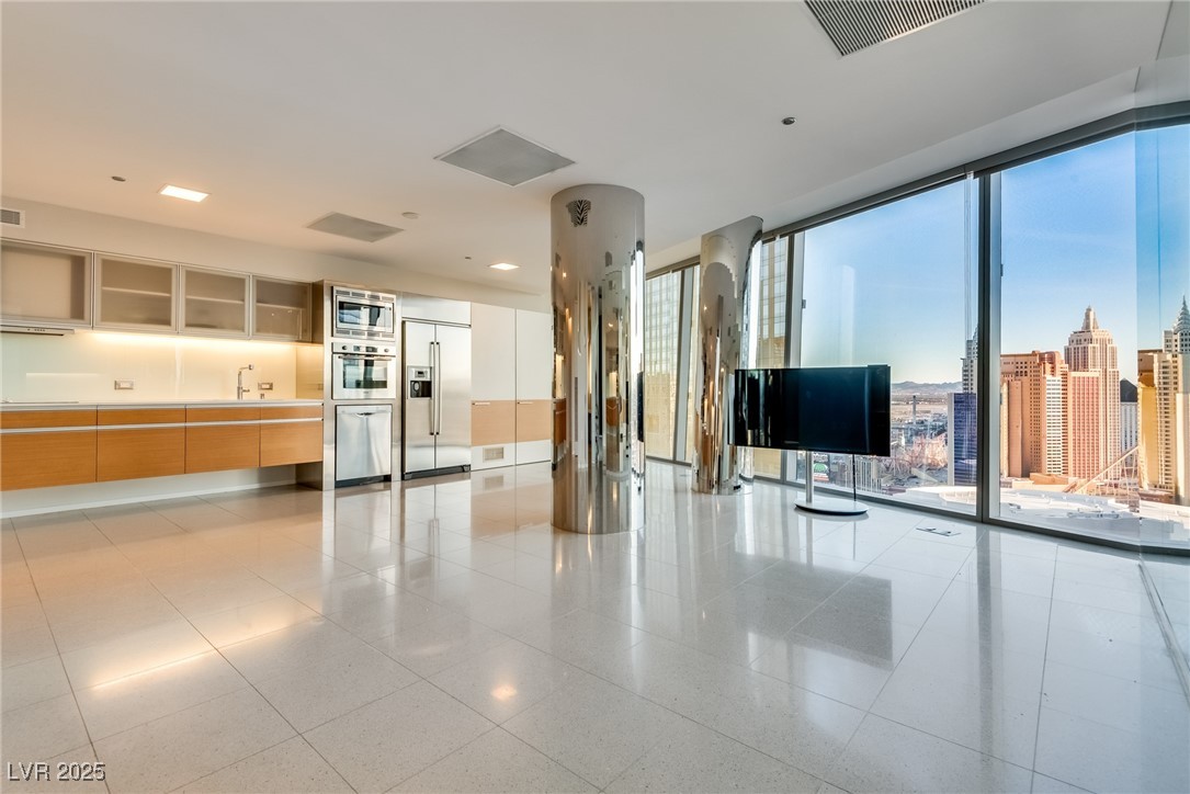 3726 Las Vegas Boulevard 2506