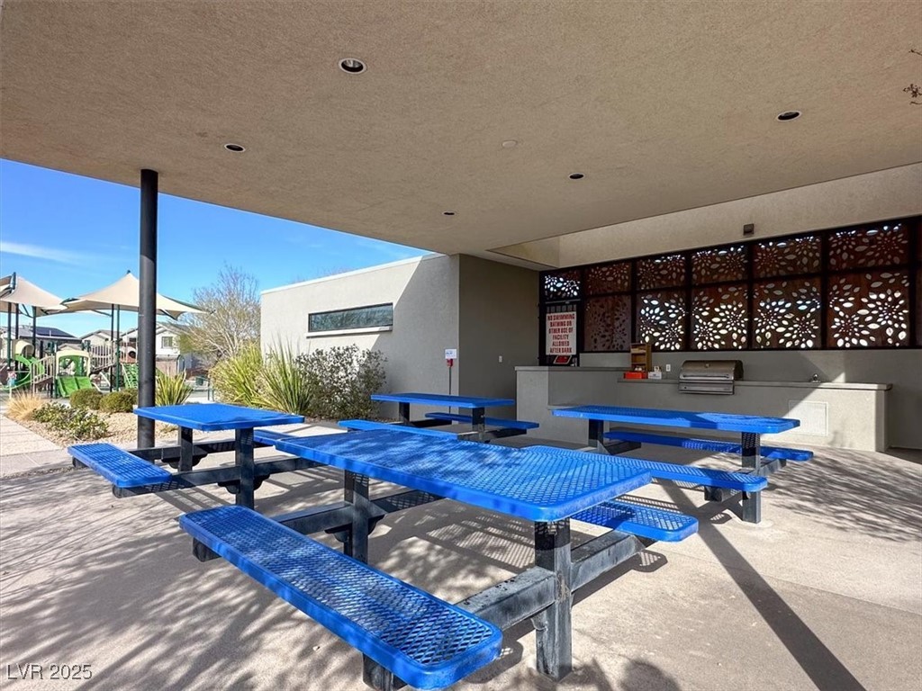 3155 Mossfield Avenue