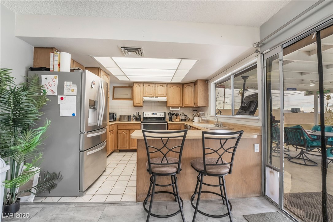 212 North Torrey Pines Drive