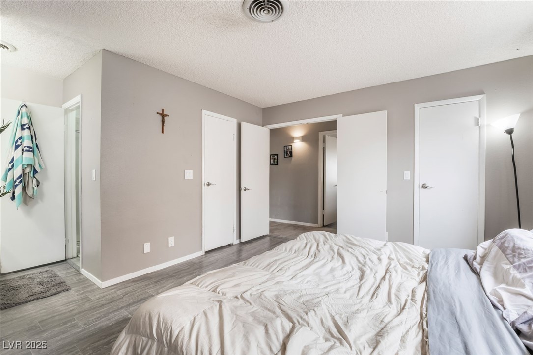 212 North Torrey Pines Drive