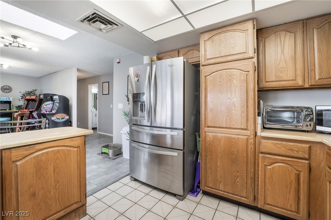 212 North Torrey Pines Drive