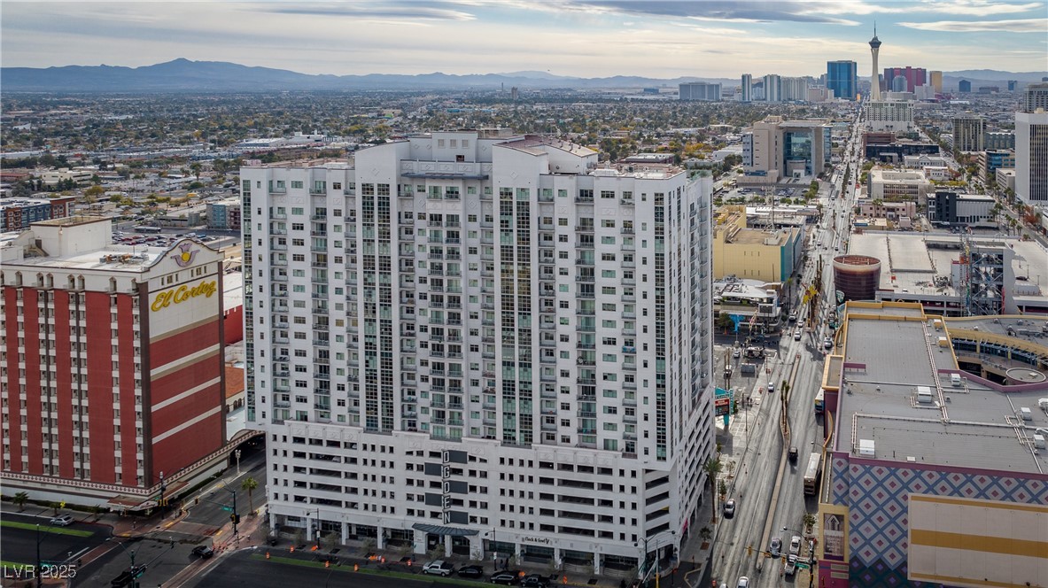 150 Las Vegas Boulevard 1711