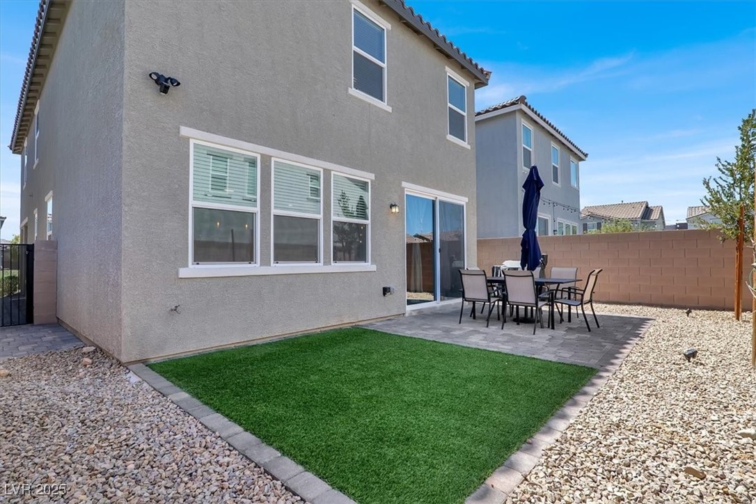 4588 Swimming Minnow Avenue