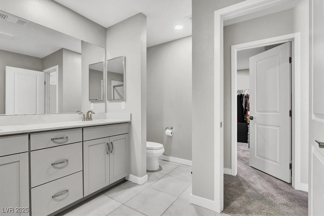 4588 Swimming Minnow Avenue