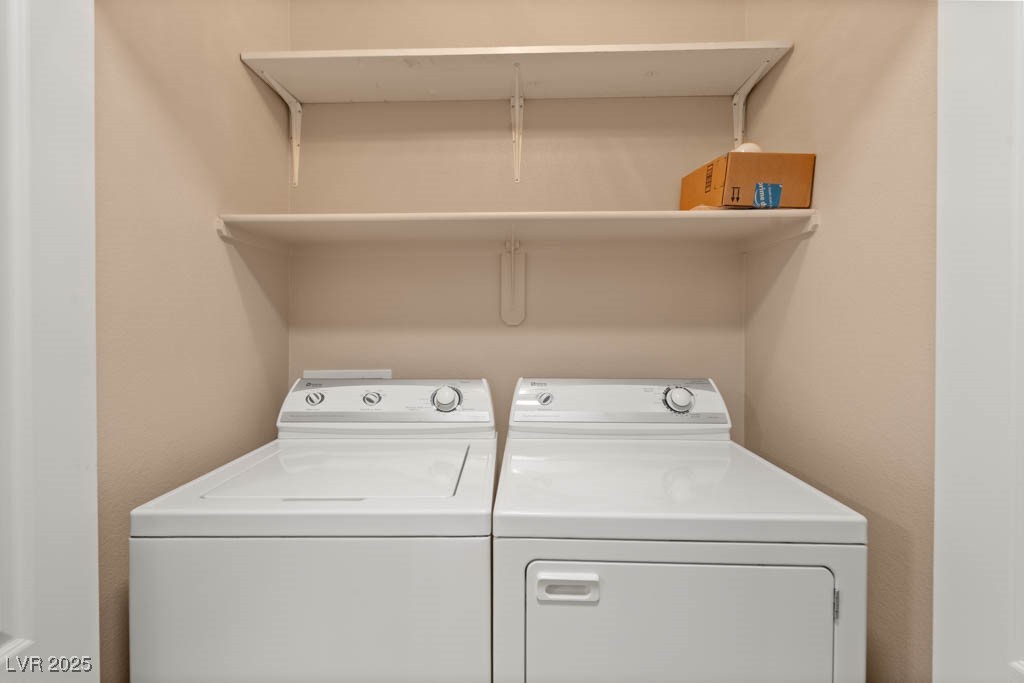 2305 West Horizon Ridge Parkway 2712
