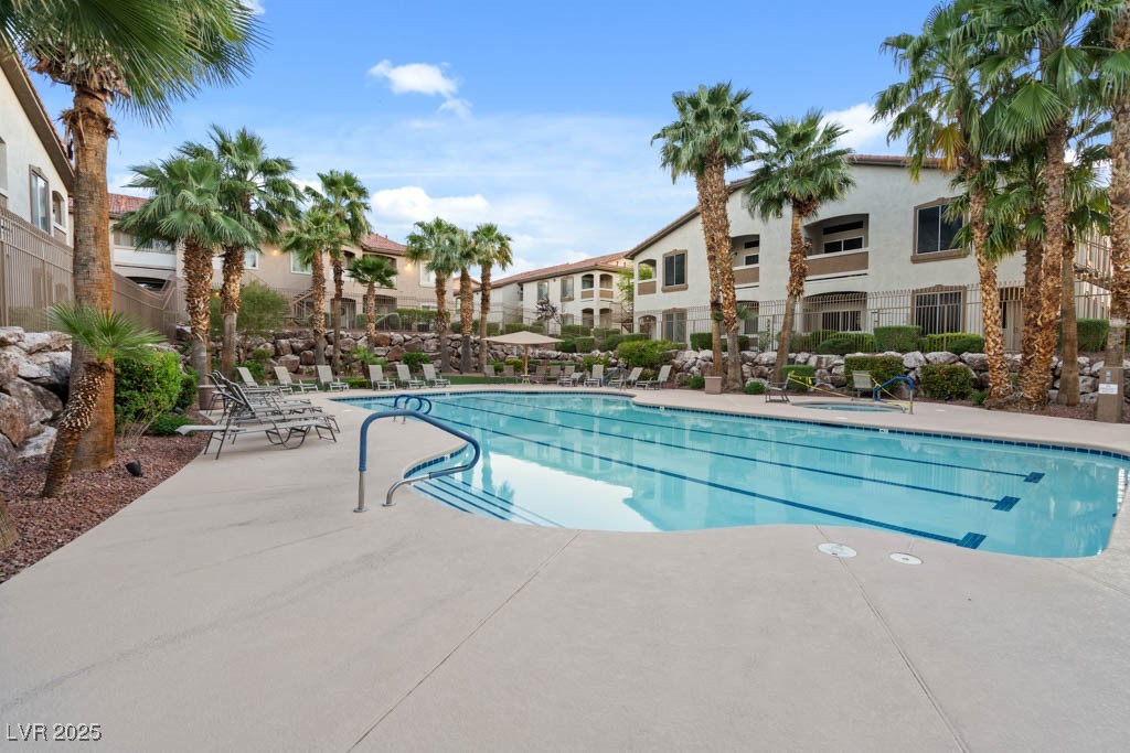 2305 West Horizon Ridge Parkway 2712