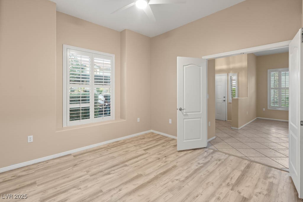 2305 West Horizon Ridge Parkway 2712