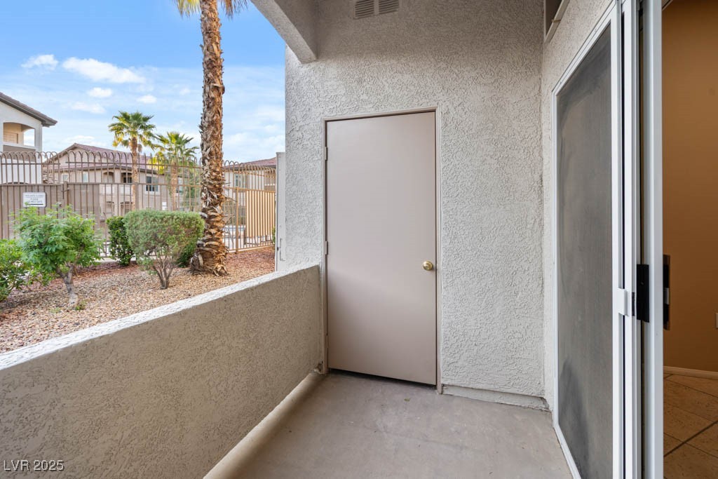 2305 West Horizon Ridge Parkway 2712