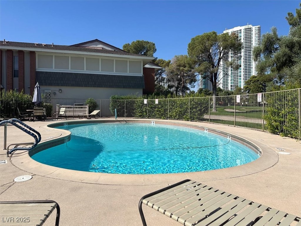 697 Oakmont Avenue 3311