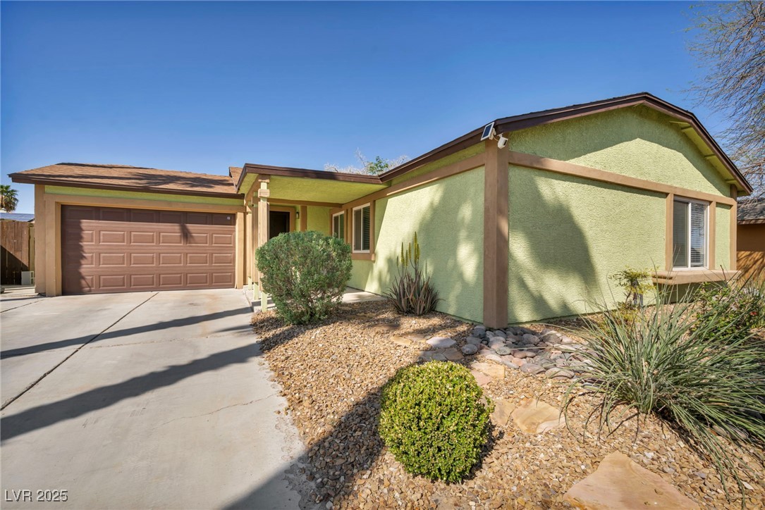 6520 Ouida Way